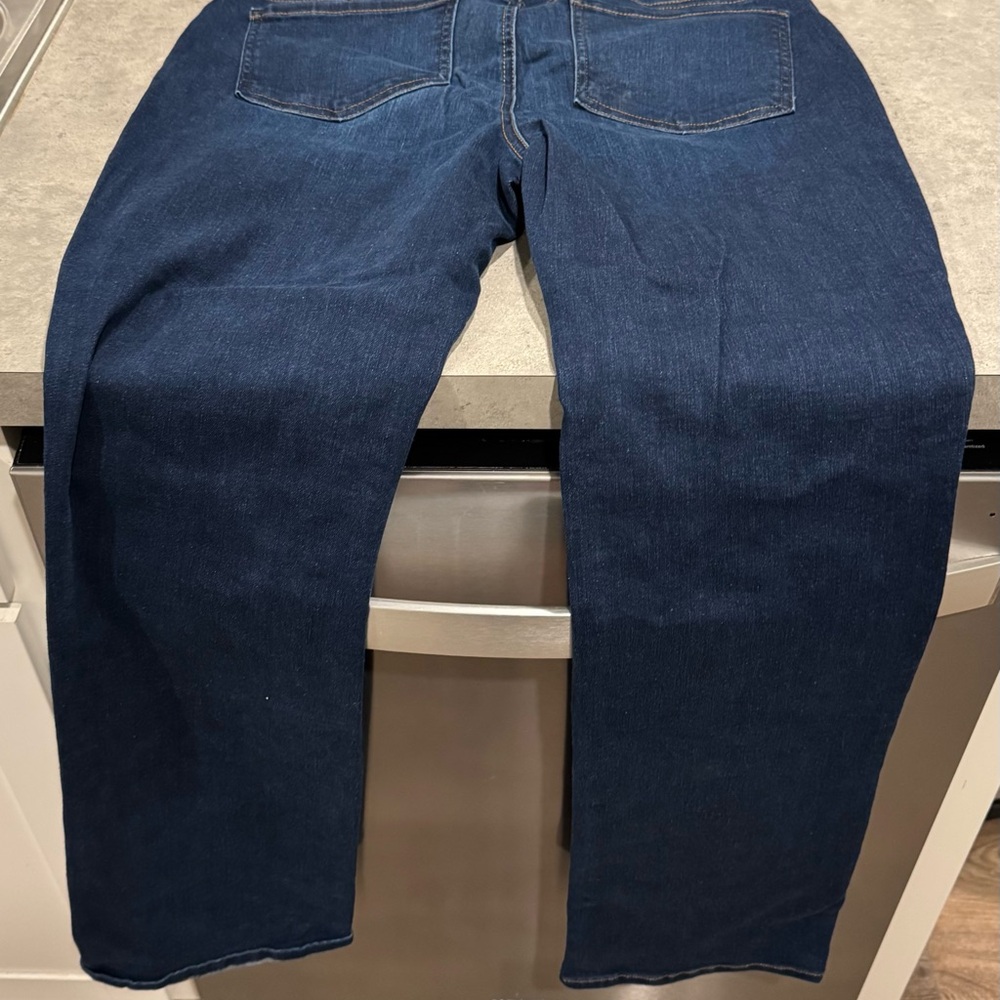 Women’s NYDJ Marilyn Straight Leg Jeans in Size 12! NWOT! - Picture 4 of 6